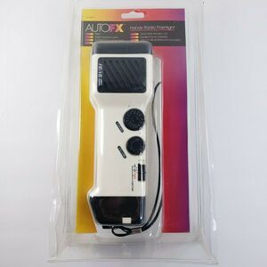 Vtg Auto FX Handy Radio Flashlight Siren Am/Fm Flashing Light Emergency NOS